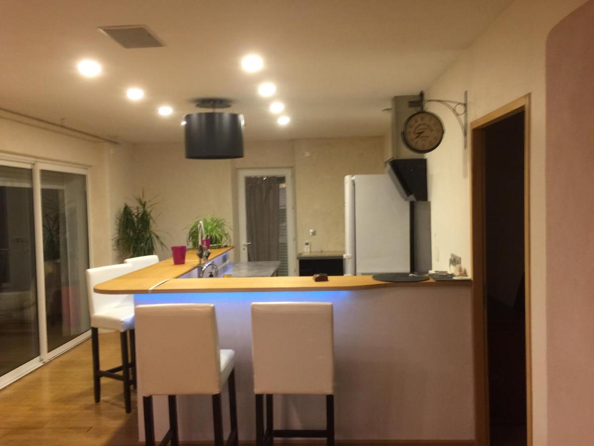 La Decouverte, Jacuzzi, Sauna, Et Terrasse Avec Vue Sur Lac A La Campagne Entre Toulouse Et Auch Catonvielle Exteriör bild